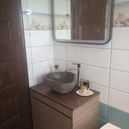 Apartment Skabus - *