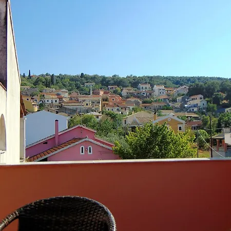 Apartment Skabus - *
